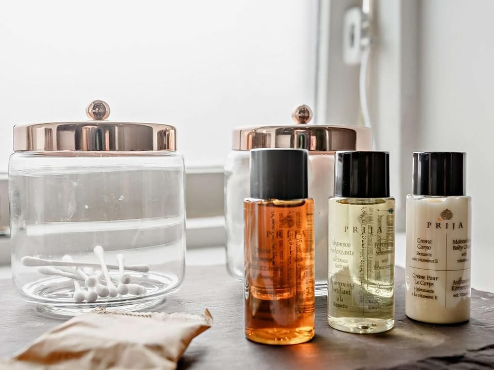 Bathroom amenities