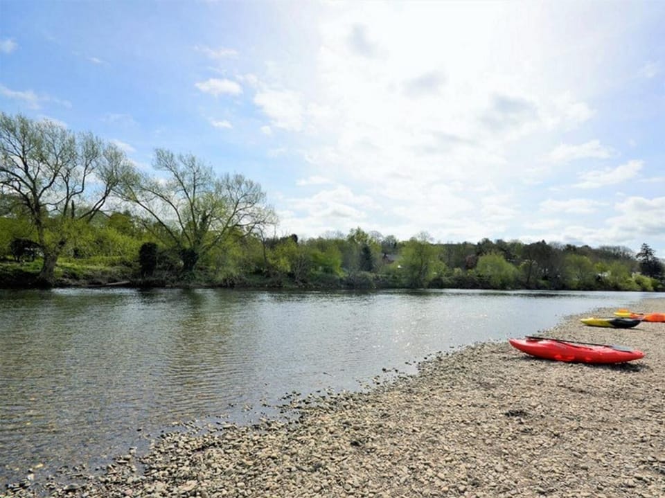 Hire a canoe and paddle along the River Wye