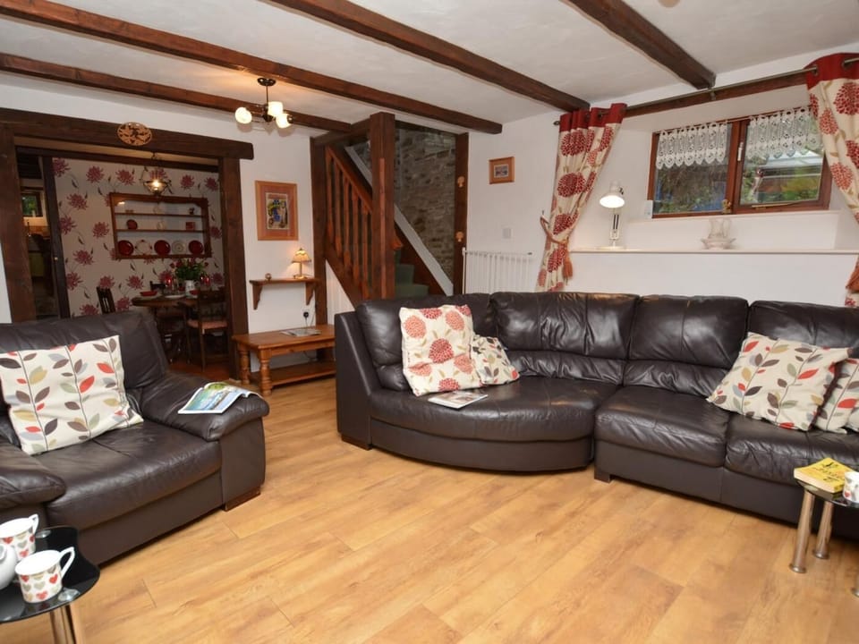 Ample seating in the light and airy lounge 
