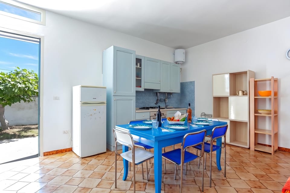 Kitchen and dining area
