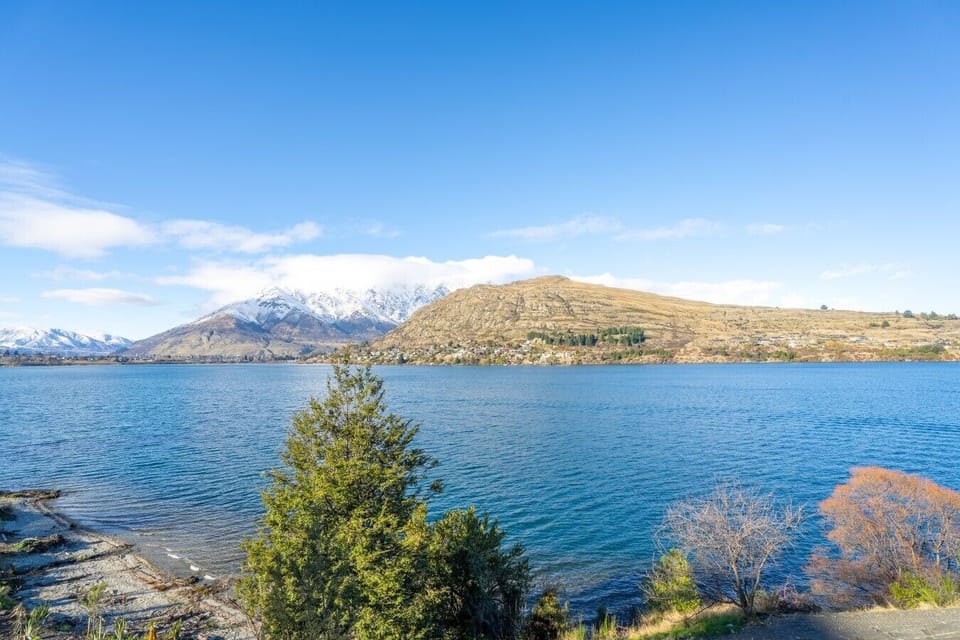 Take in breathtaking Lake Wakatipu and The Remarkables views from this Queenstown retreat, showcasing the region’s most iconic alpine scenery.
