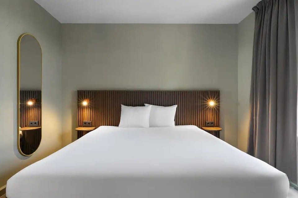 Bedroom. Interior and views may vary based on location and availability.