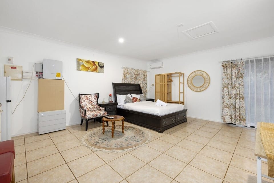 95 Daisy Hill Rd - studio05
