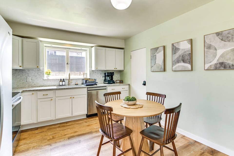 Kitchen & Dining Area | 1st Level