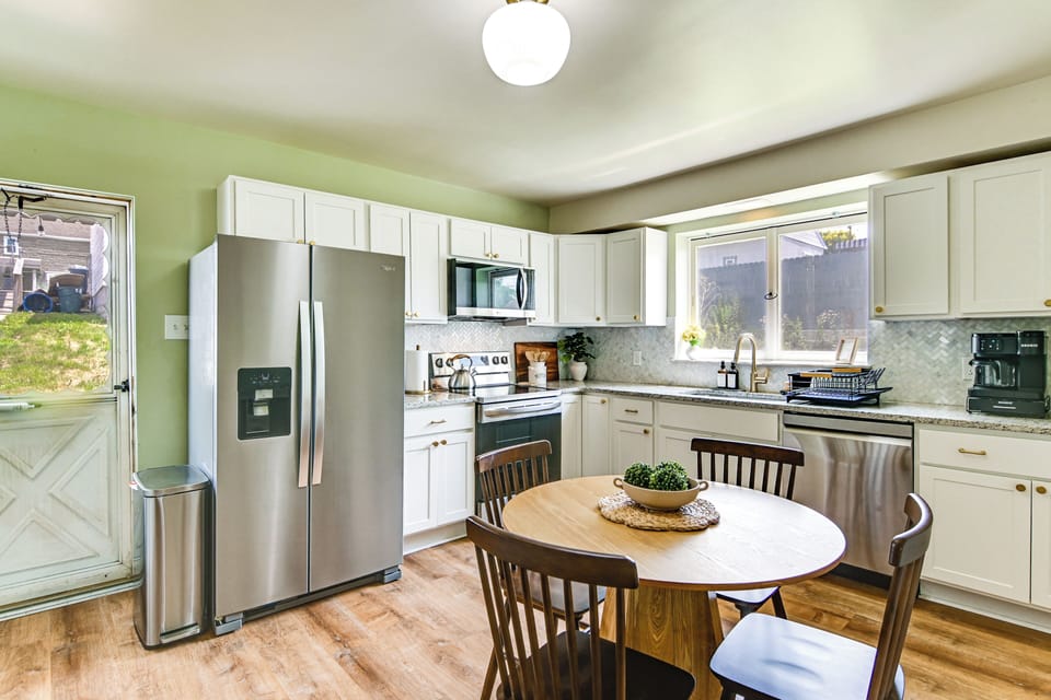 Kitchen & Dining Area | 1st Level