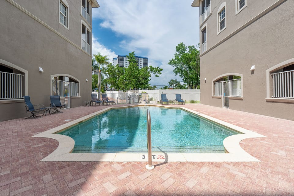 Community pool