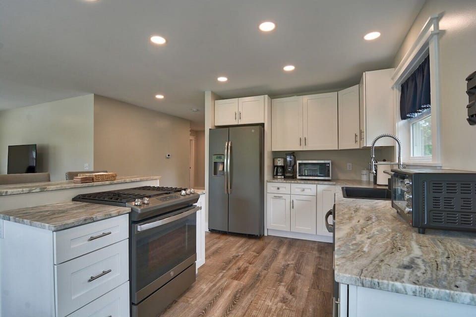 Mullett Lake House - Full Kitchen with Gas Stove