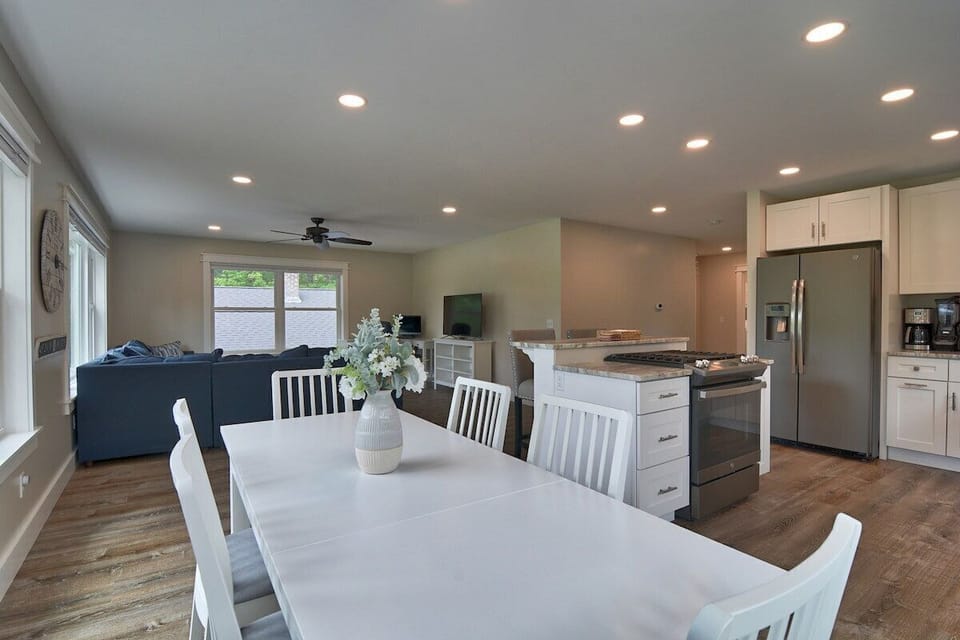 Mullett Lake House Dining Room