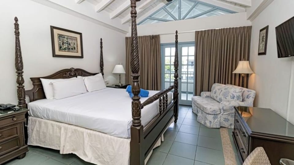 Bedroom. Interior and views may vary based on location and availability.
