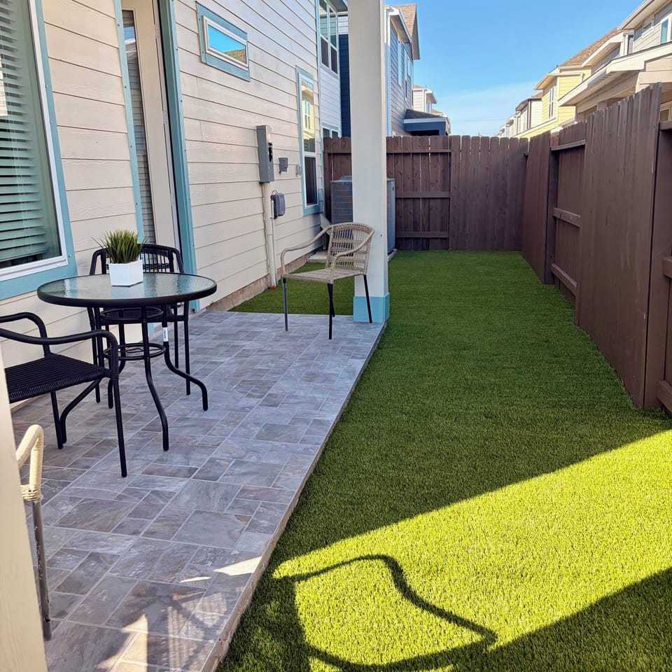 Patio with artificial grass