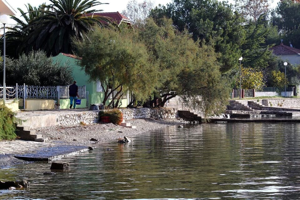 Nearby beaches