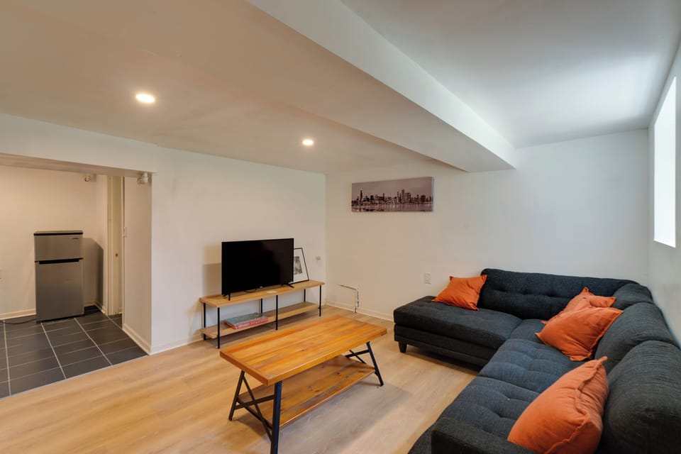 Den | Queen Sleeper Sofa | Basement Floor