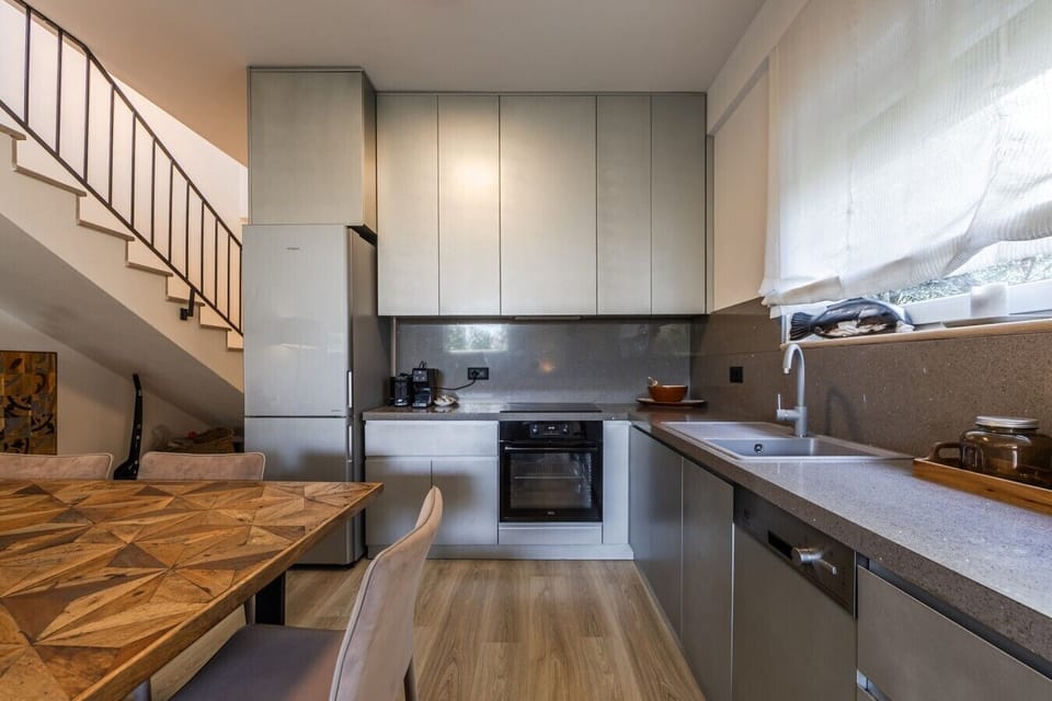 Fully-equipped kitchen