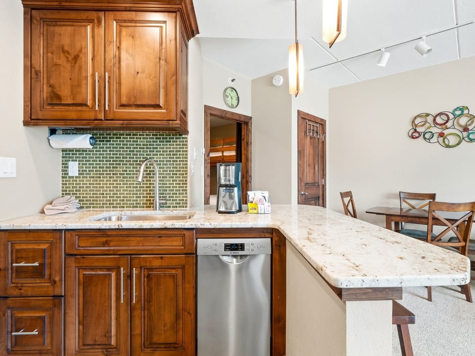 Indoors, Kitchen, Sink, Sink Faucet, Appliance