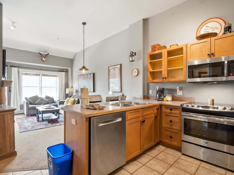 Indoors, Kitchen, Appliance, Microwave, Oven