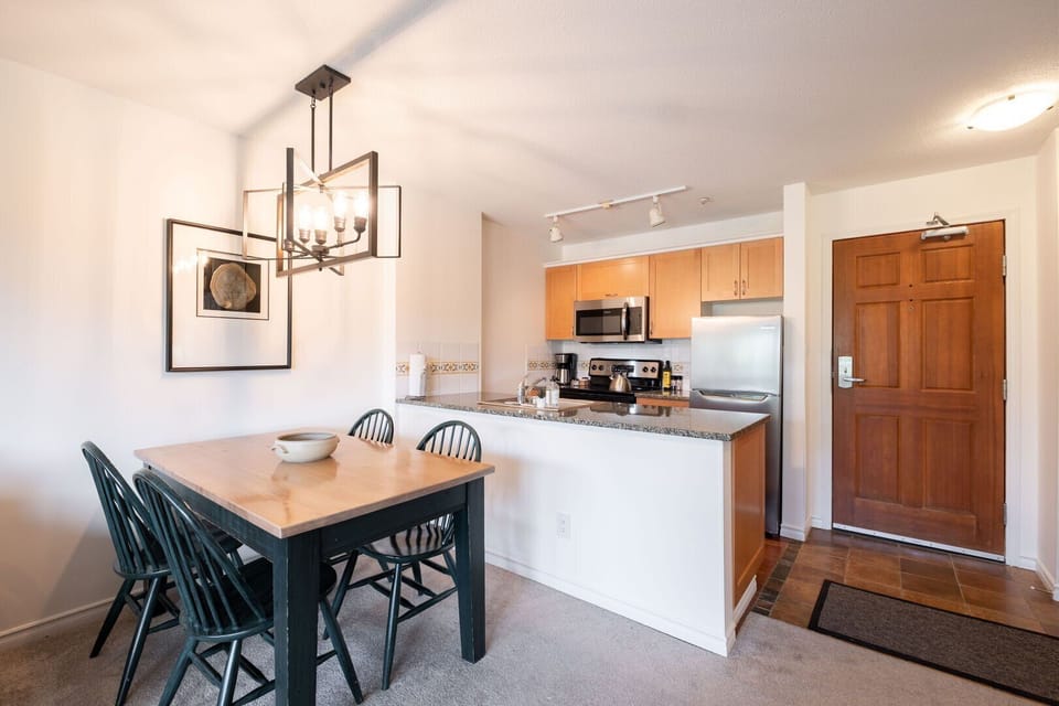 Kitchen and dining area