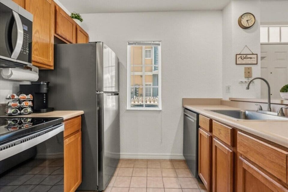 4014 Santa Maria Drive Unit 101 (8).jpg