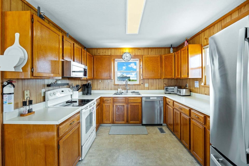 Top level: Kitchen.