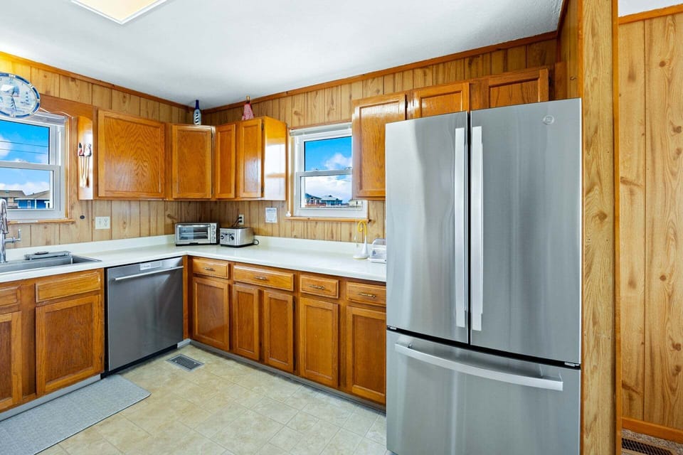 Top level: Kitchen.