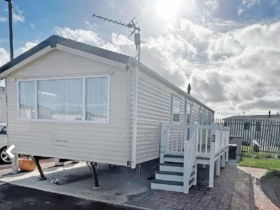 Exterior | Europa Caernarfon - Golden Gate Holidays, Towyn