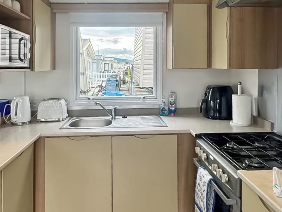 Kitchen | Swift Escape - North Wales Holidays, Towyn