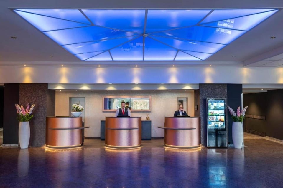 Entrance / Reception