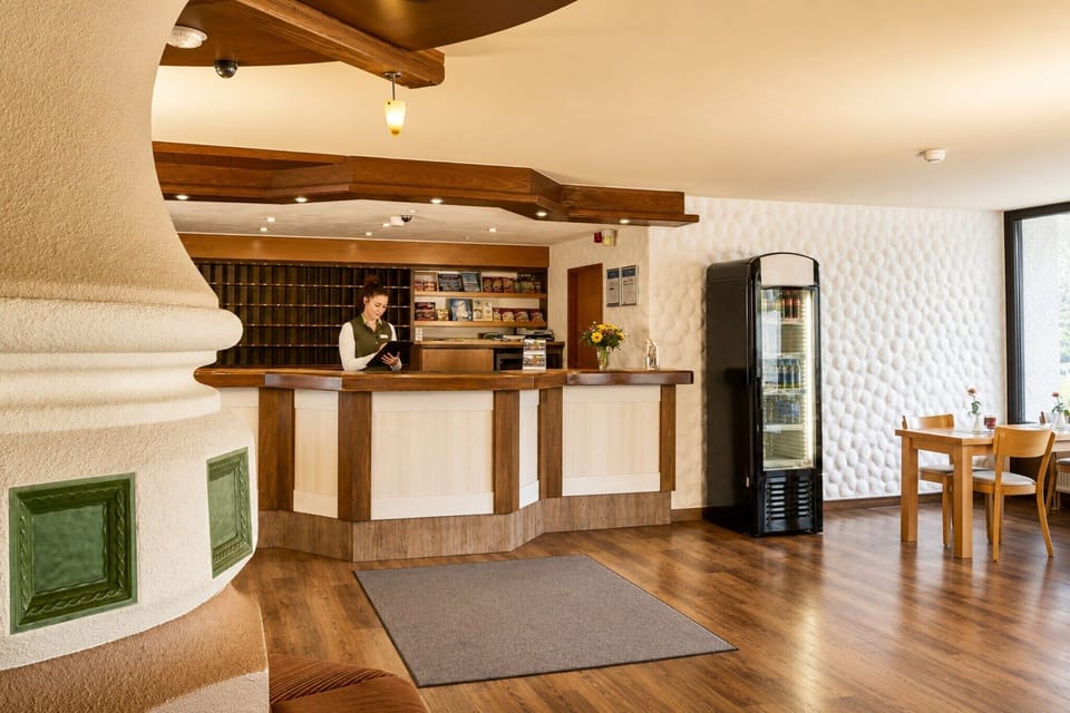 Entrance / Reception