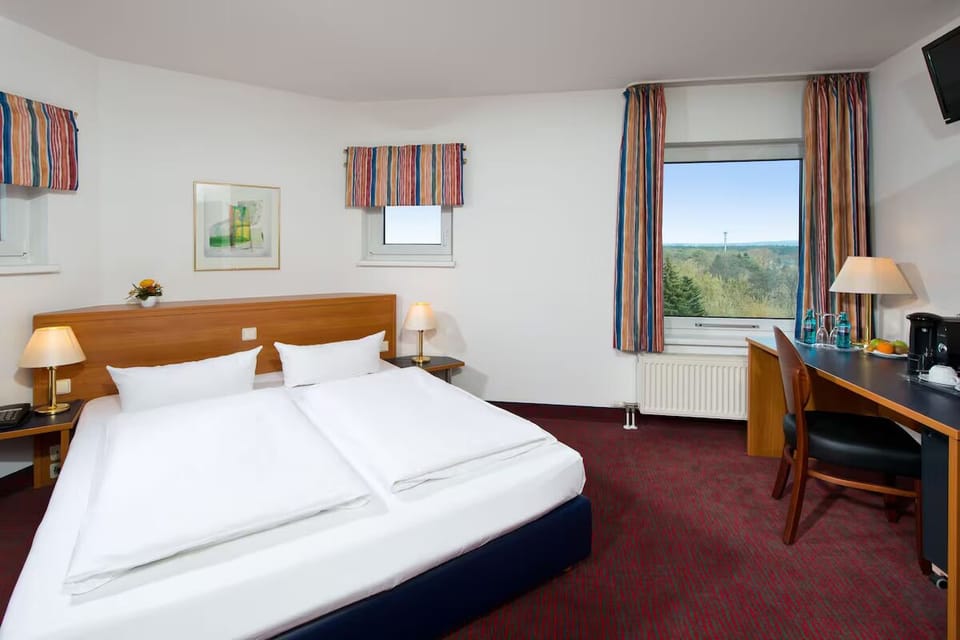 Wake up refreshed with sunshine and calming treetop views.