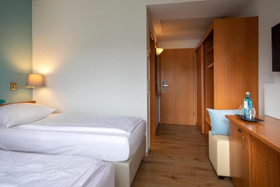 Enjoy a streamlined layout with plenty of space to move.