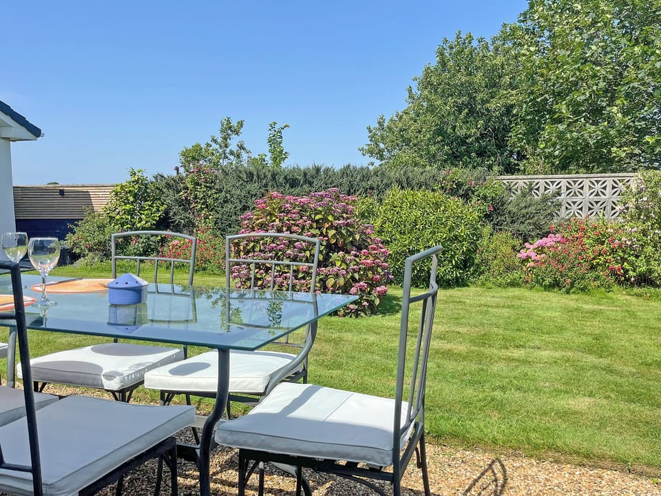 Sitting-out-area | The Hideaway, Newquay