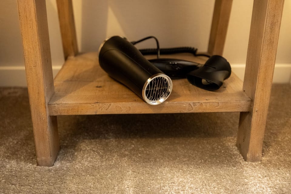 Hair dryer