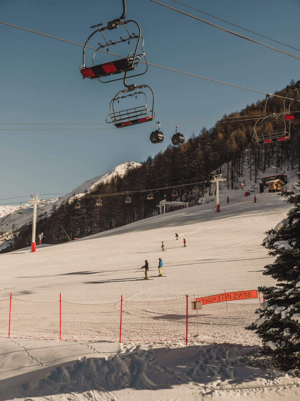 Snow and ski sports