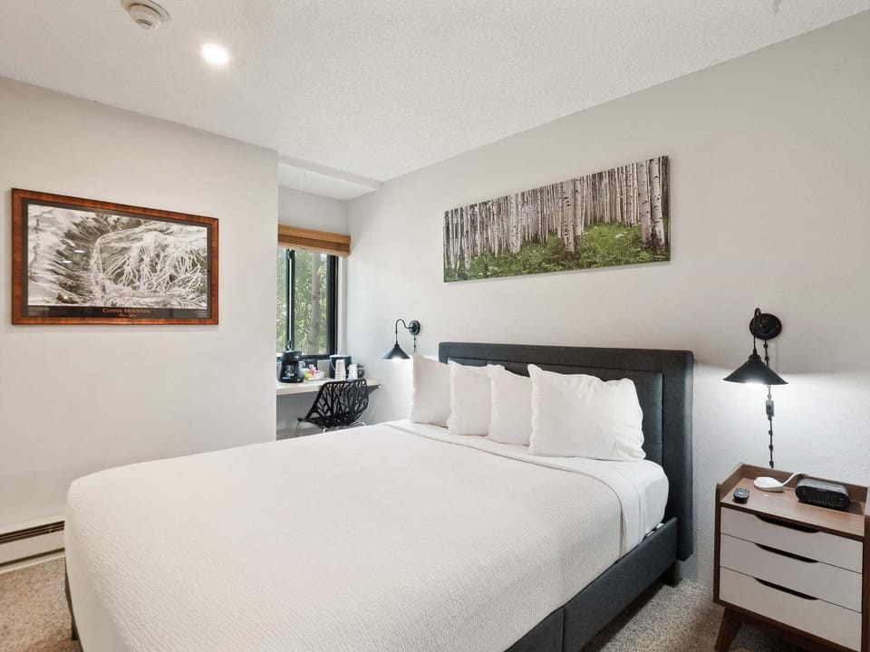 Indoors, Home Decor, Lamp, Bed, Furniture