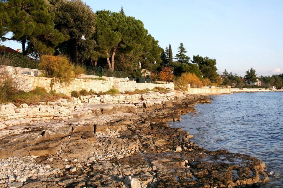 Nearby beaches
