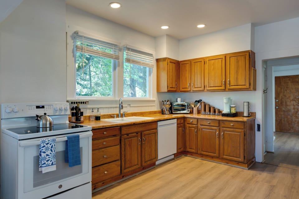 Kitchen | 1st Floor