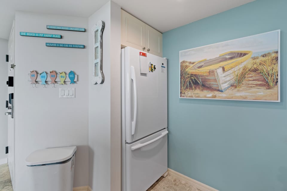 Lots of fridge space for your meals.