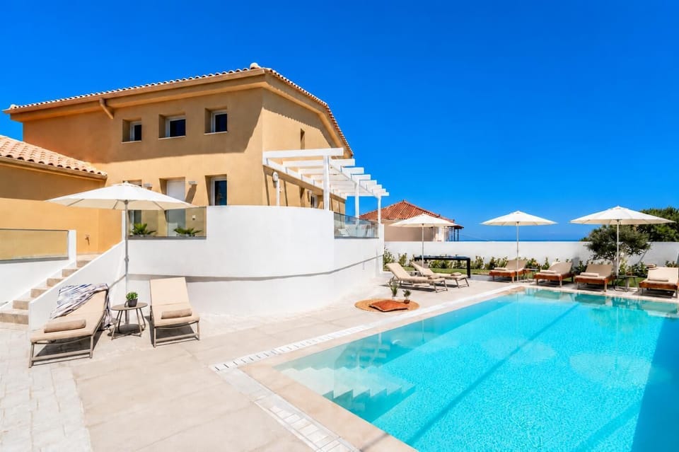 Beautiful villa with private pool and terrace