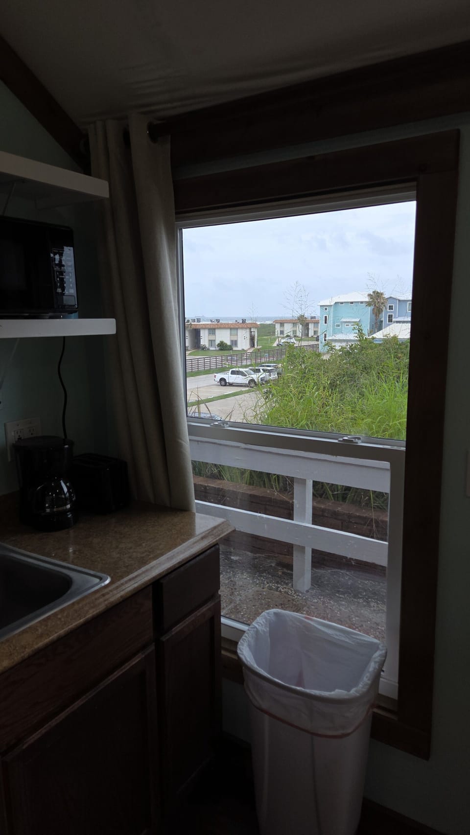 Start your day with the ocean view from the kitchen.