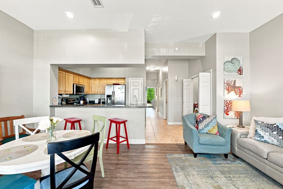 Dining Area/Kitchen