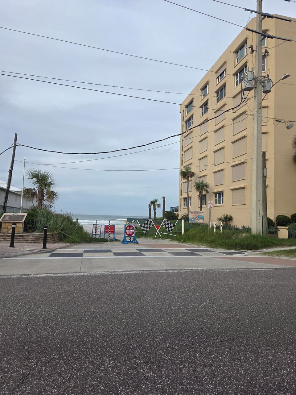 No drive beach access.  North Turn Restaurant to the left.  50 yds from Condo.