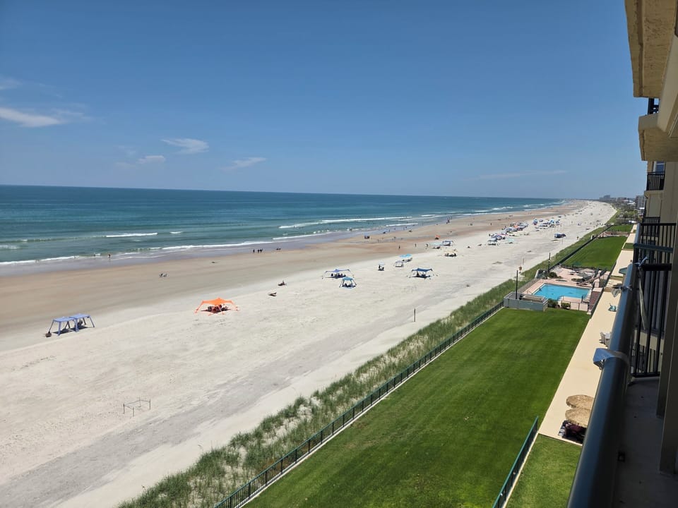 Great views from the 6th floor.  Watch launches from Cape Kennedy!