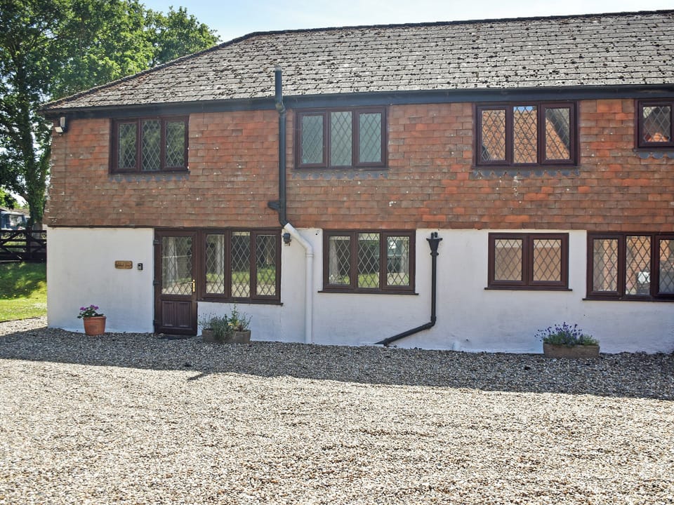 Exterior | Walnut Tree - Thurnefield Holiday Homes, Repps-with-Bastwick