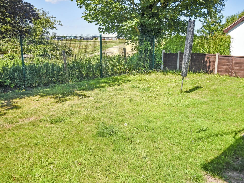 Garden | Mallard - Thurnefield Holiday Homes, Repps-with-Bastwick