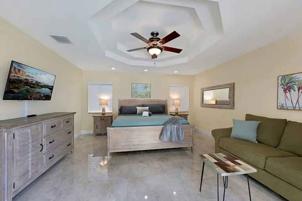 Spacious Coastal Vacation Home with Private Pool Near the Beach in Lauderdale-by-the-Sea, Florida House in Lauderdale-by-the-Sea