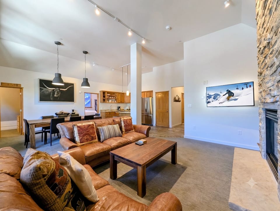 Large space with vaulted ceilings, open design