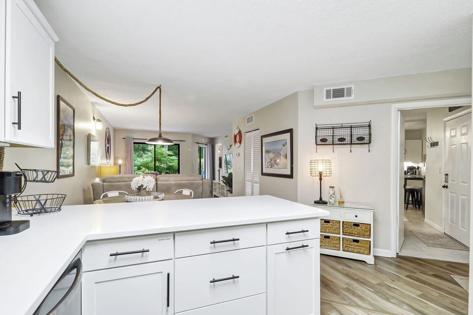 Ocean Walk 106 - Kitchen