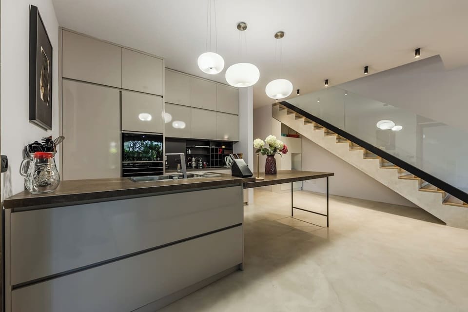 Fully-equipped kitchen