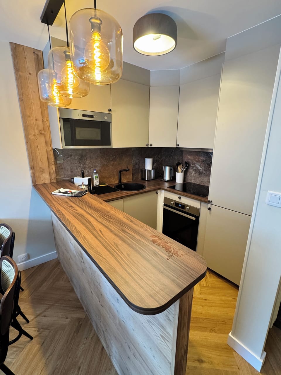 Private kitchen