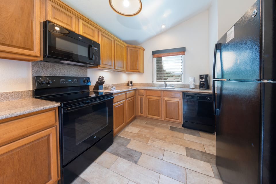 Prep and serve effortlessly with a convenient galley layout.