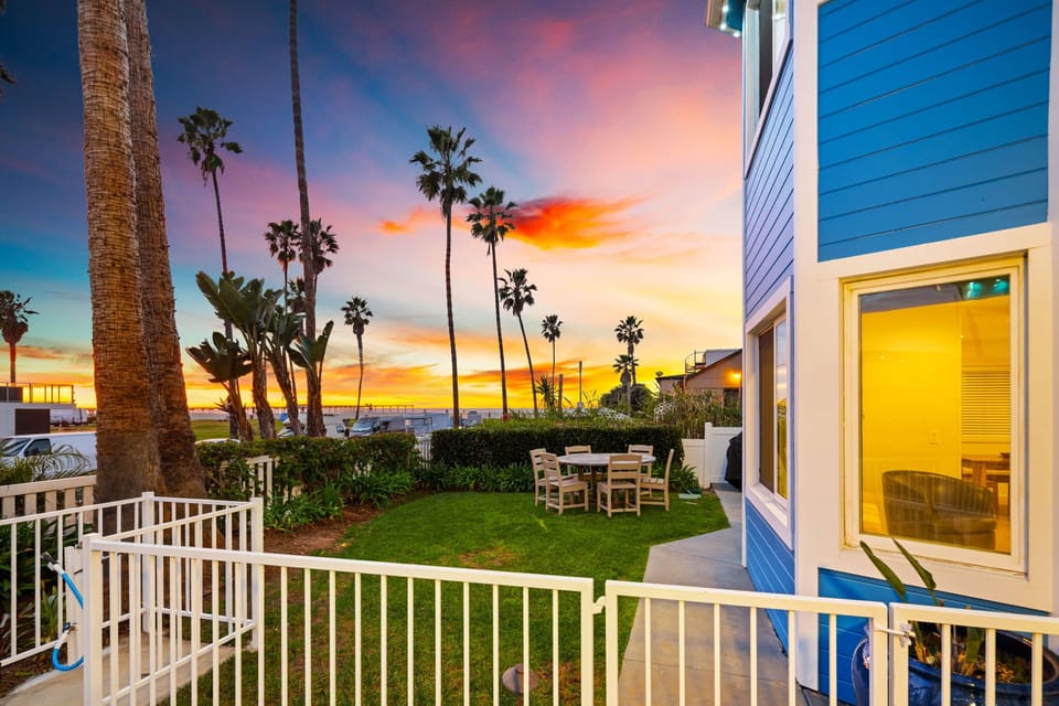 Grassy area with beautiful ocean views unit #4